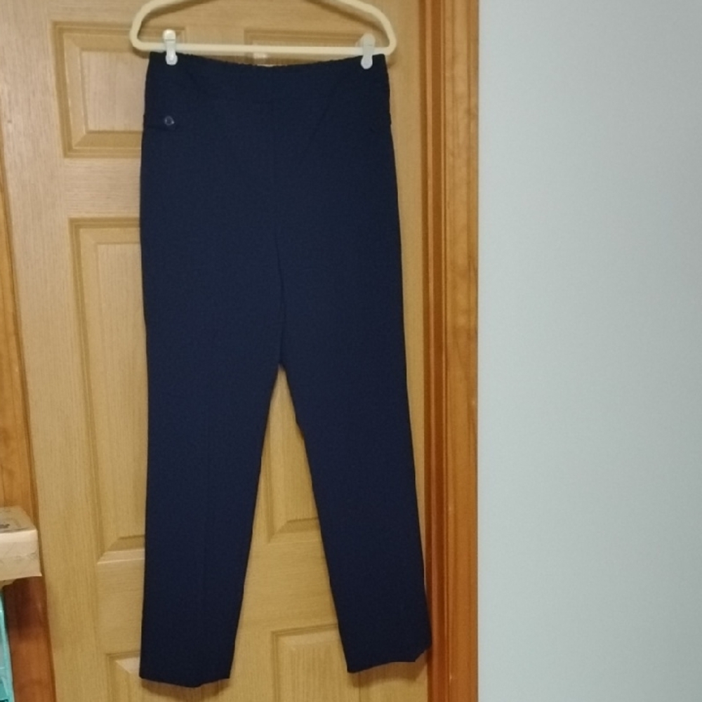❤️HP❤️Susan Graver Navy Blue Straight Leg , Side Pocket Pants .Medium. NWOT